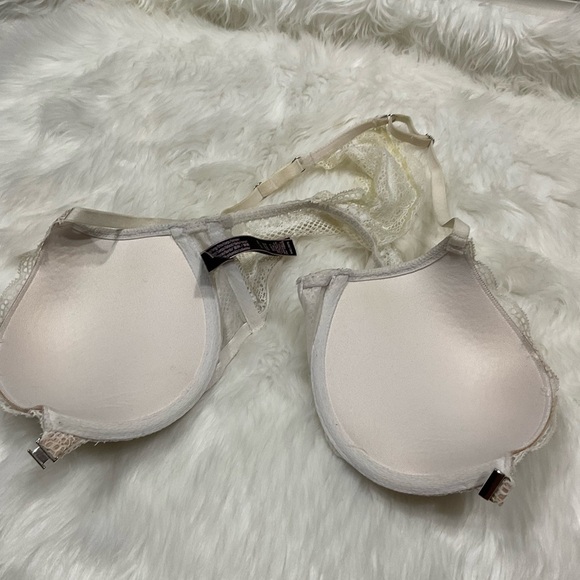 Victoria's Secret Cream and Tan Mesh Bra Set - Picture 6 of 12